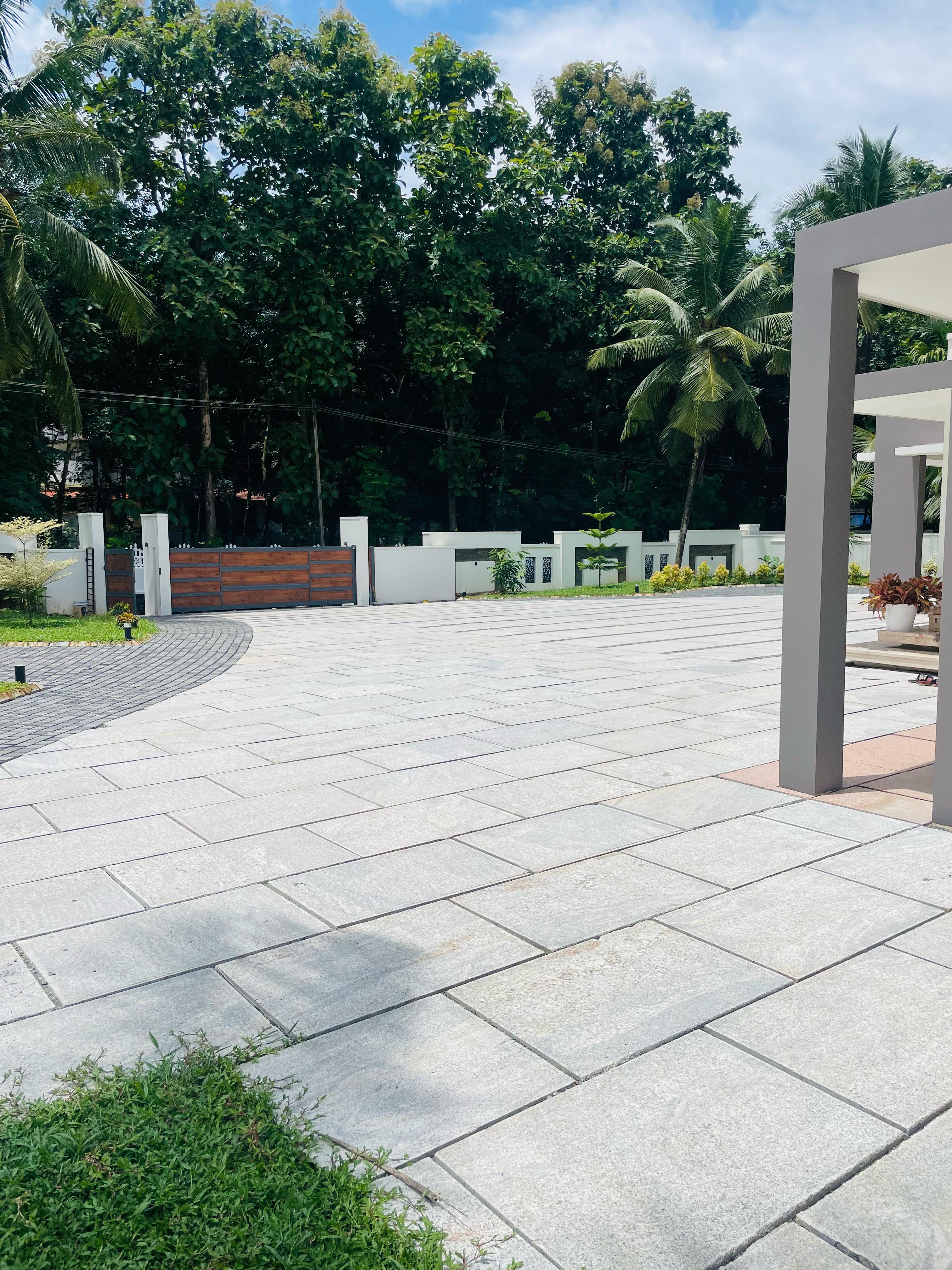 Commercial Exterior 16